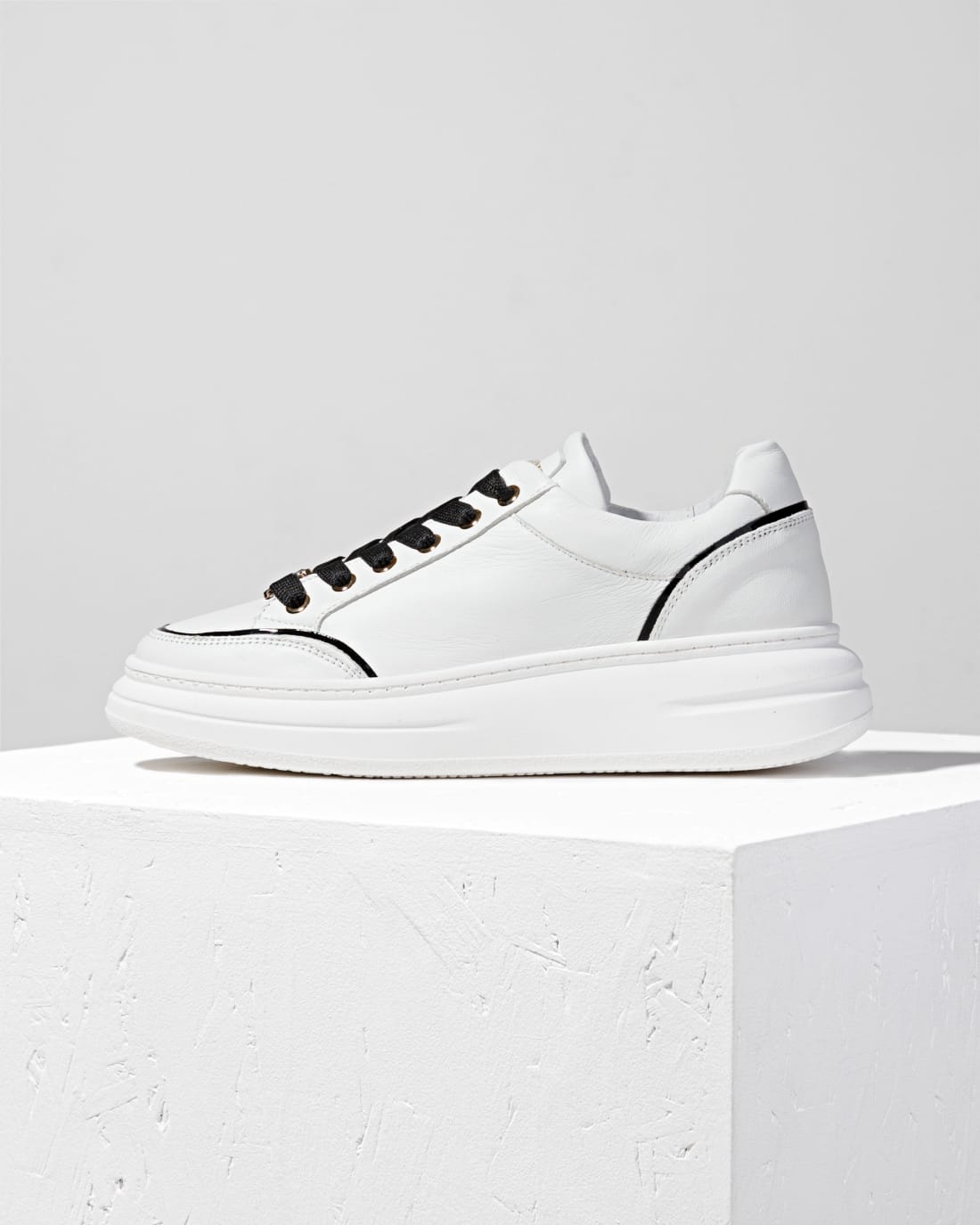 Белые кожаные кроссовки - Image 1 of 4