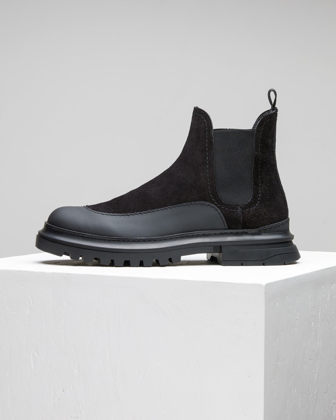 Черные замшевые ботинки, классический стиль - Image 1 of 5