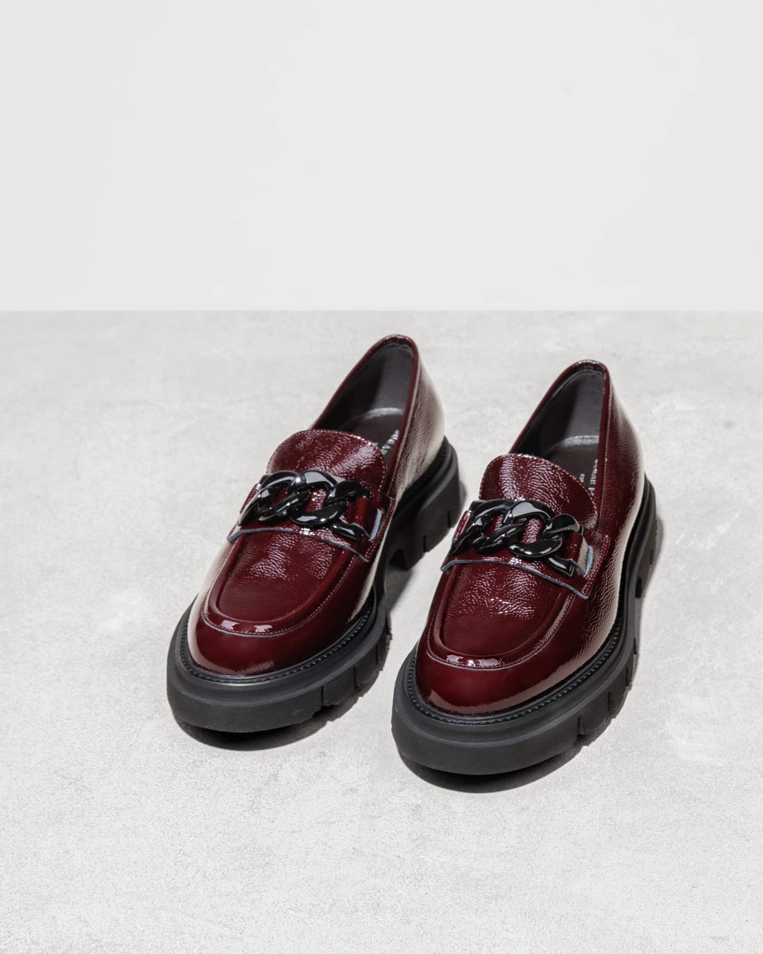 Бордовые лоферы из лакированной кожи - Image 2 of 6
