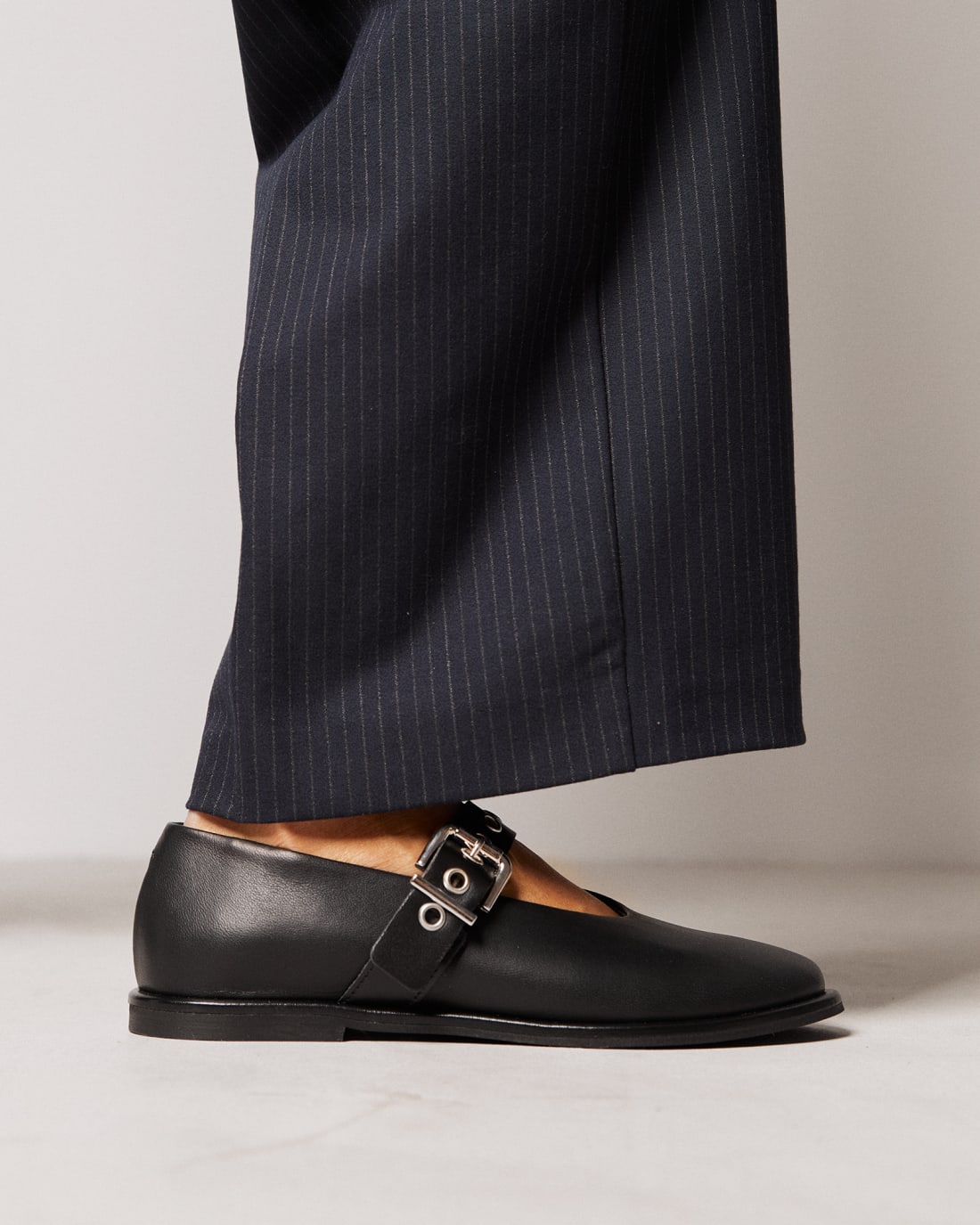 Черные кожаные балетки