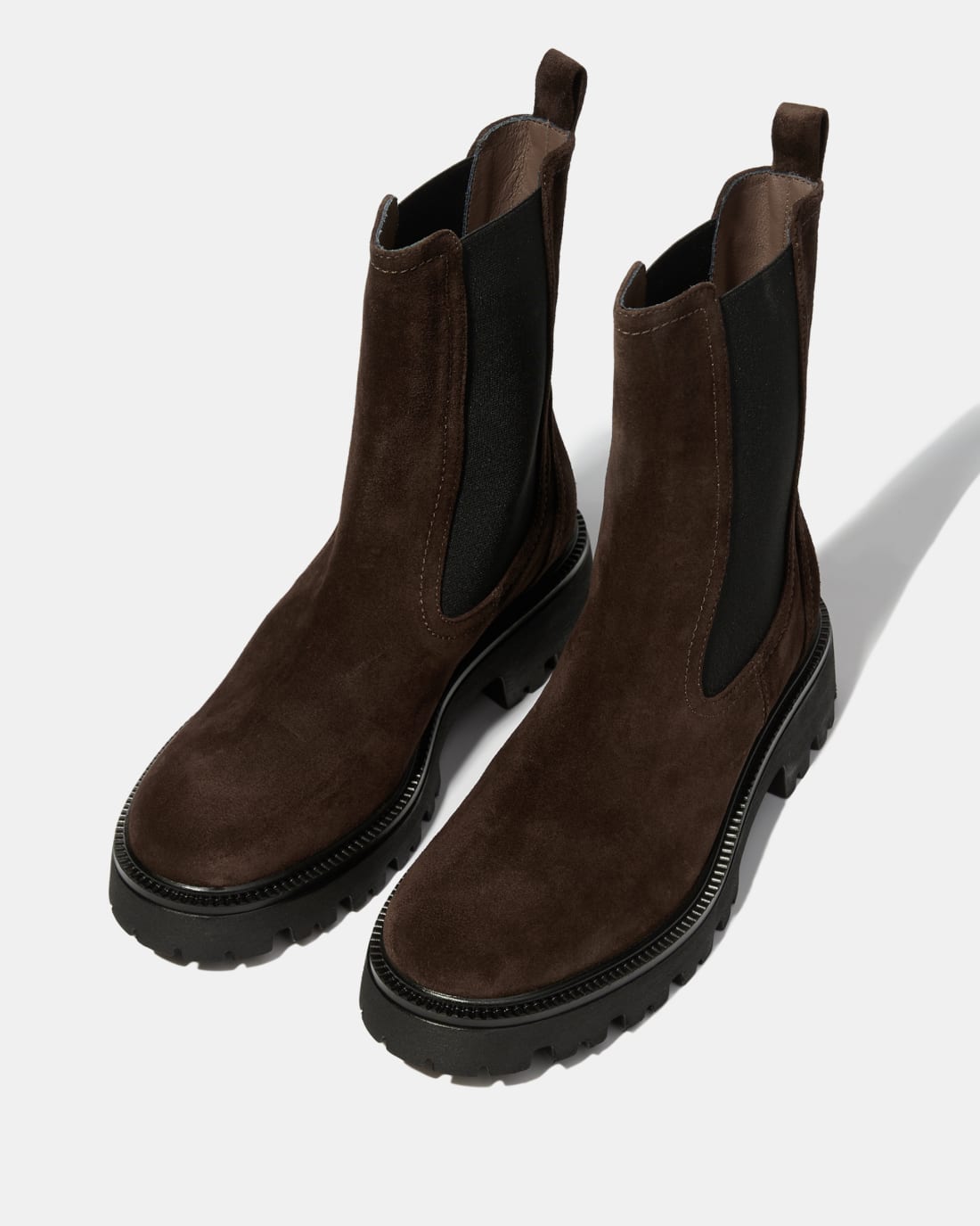 Темно-коричневые замшевые ботинки