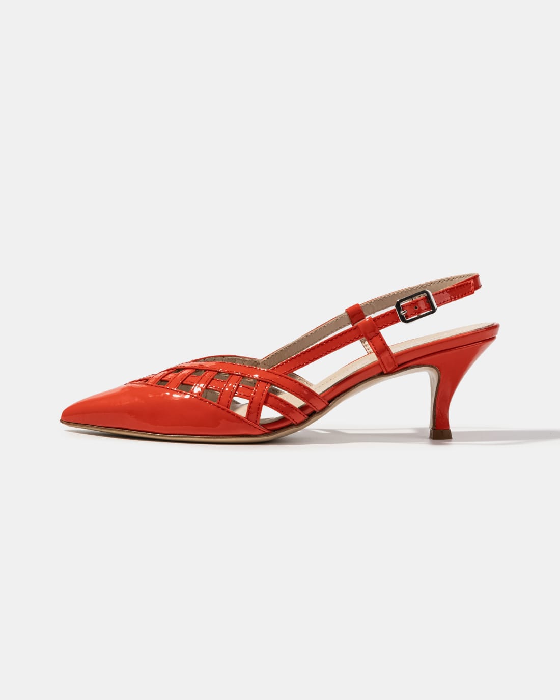 Красные лакированные туфли на каблуке - Main image
