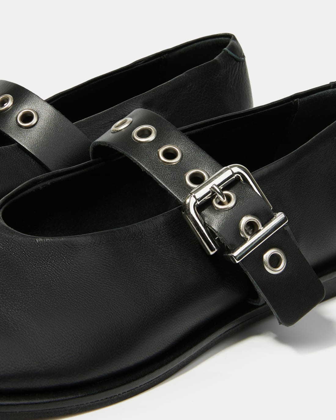 Черные кожаные балетки