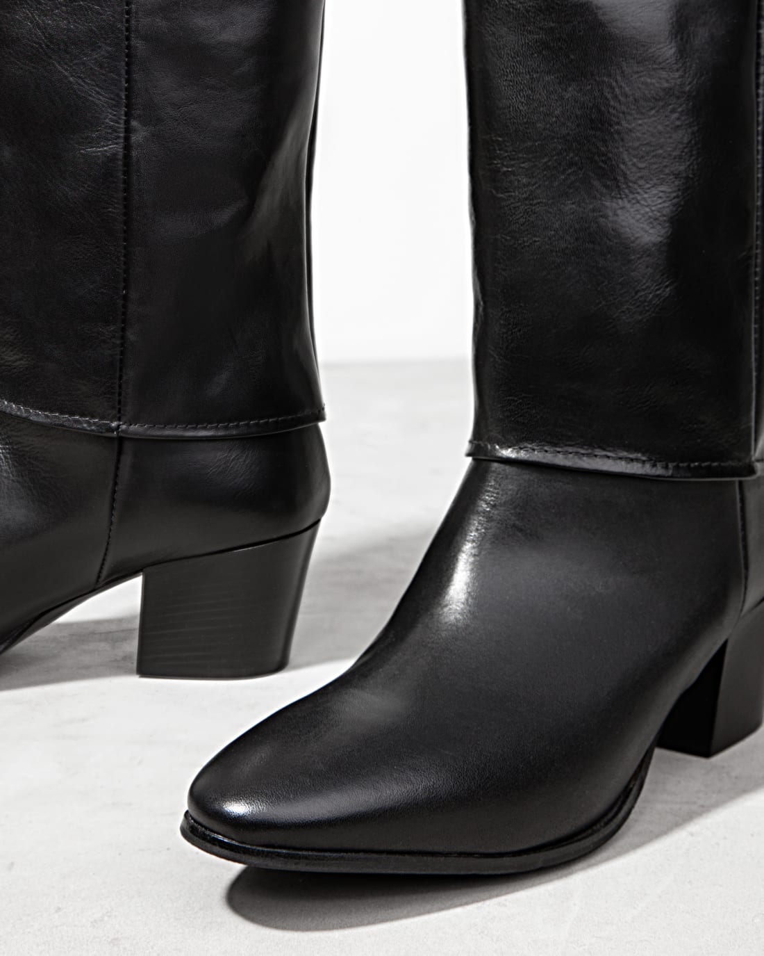 Черные кожаные полусапоги