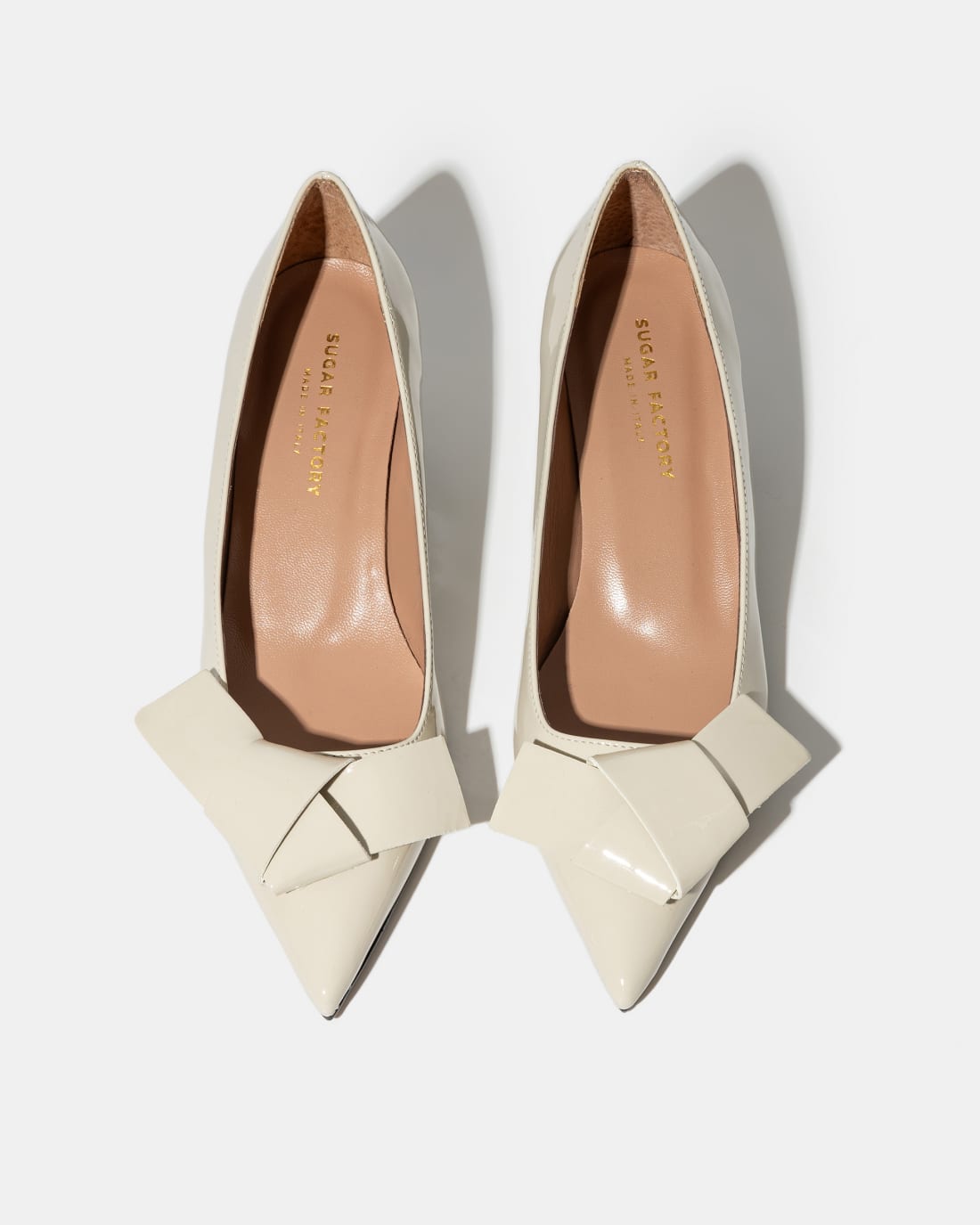 Кремово-бежевые лакированные туфли с бантом - Image 3 of 5