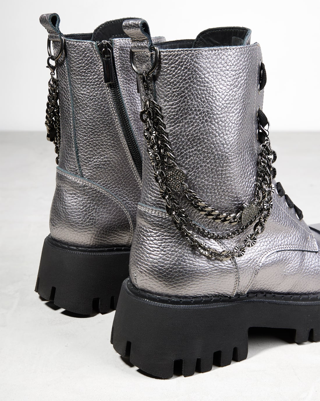 Серебристые кожаные ботинки - Image 4 of 6
