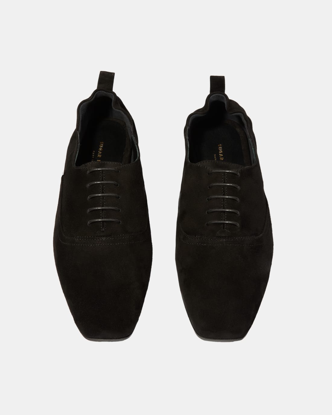 Черные замшевые туфли