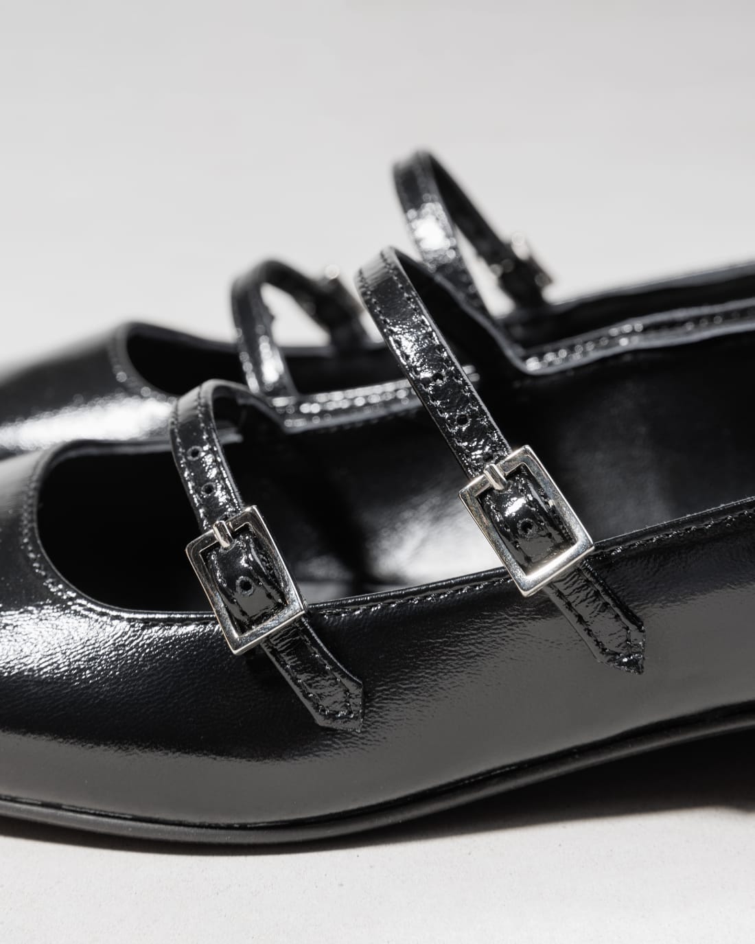 Черные лакированные туфли на ремешке - Image 4 of 7