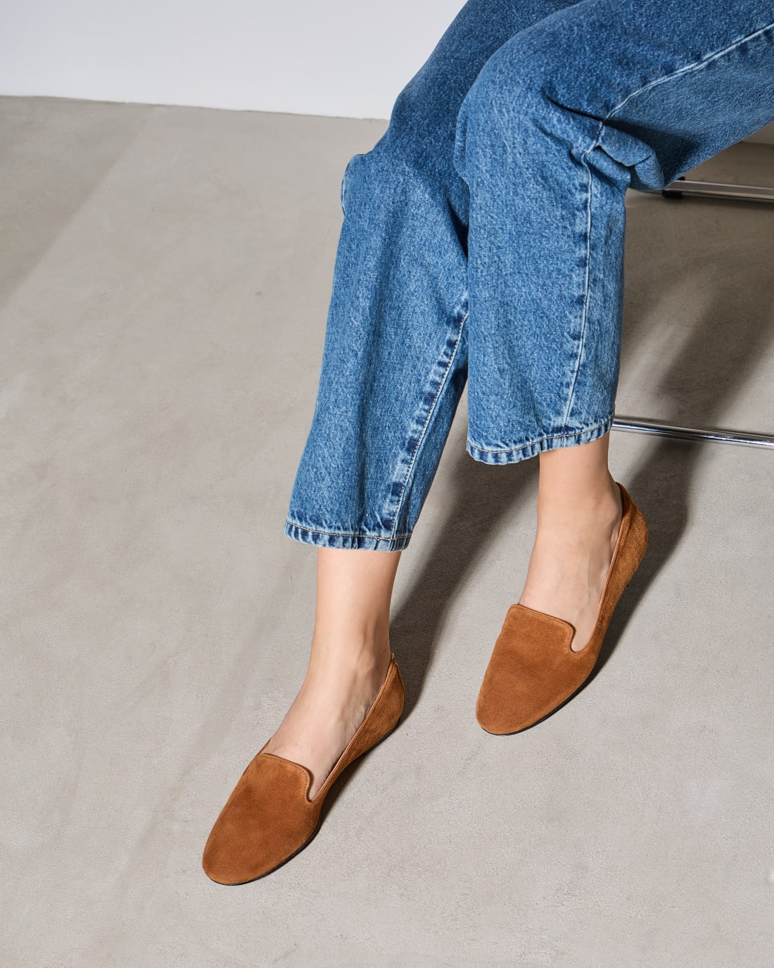 Коричневые замшевые мокасины