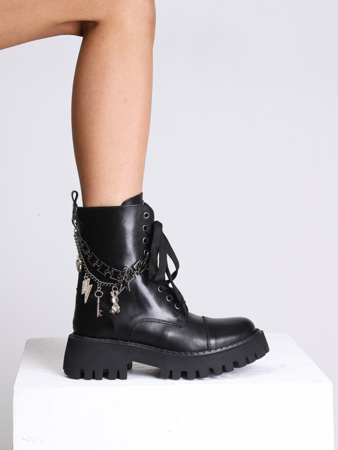 Черные ботинки из натуральной кожи с декором - Image 6 of 6