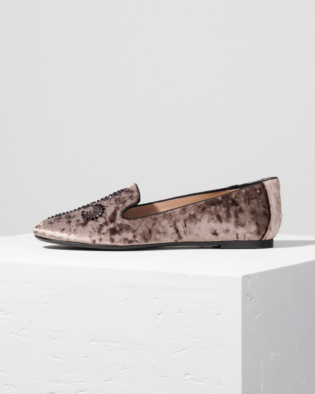 Бежевые текстильные лоферы с кристаллами - Image 1 of 6