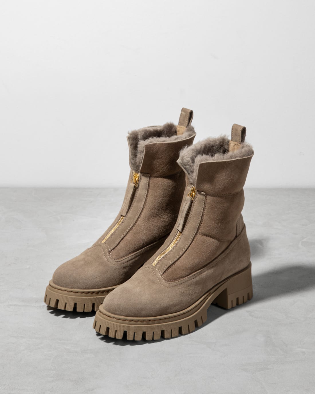 Серые замшевые зимние ботинки - Image 2 of 6