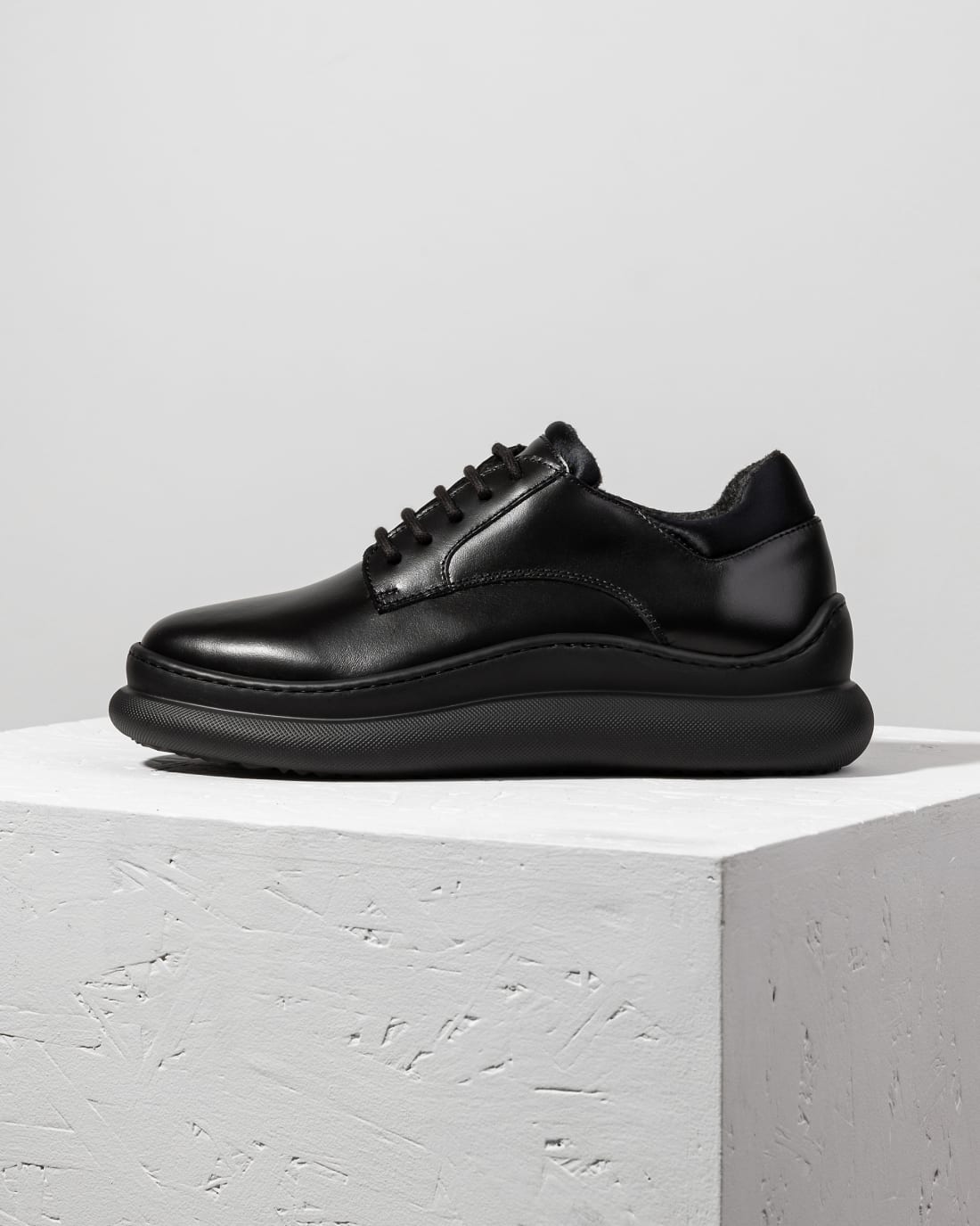 Черные кожаные полуботинки