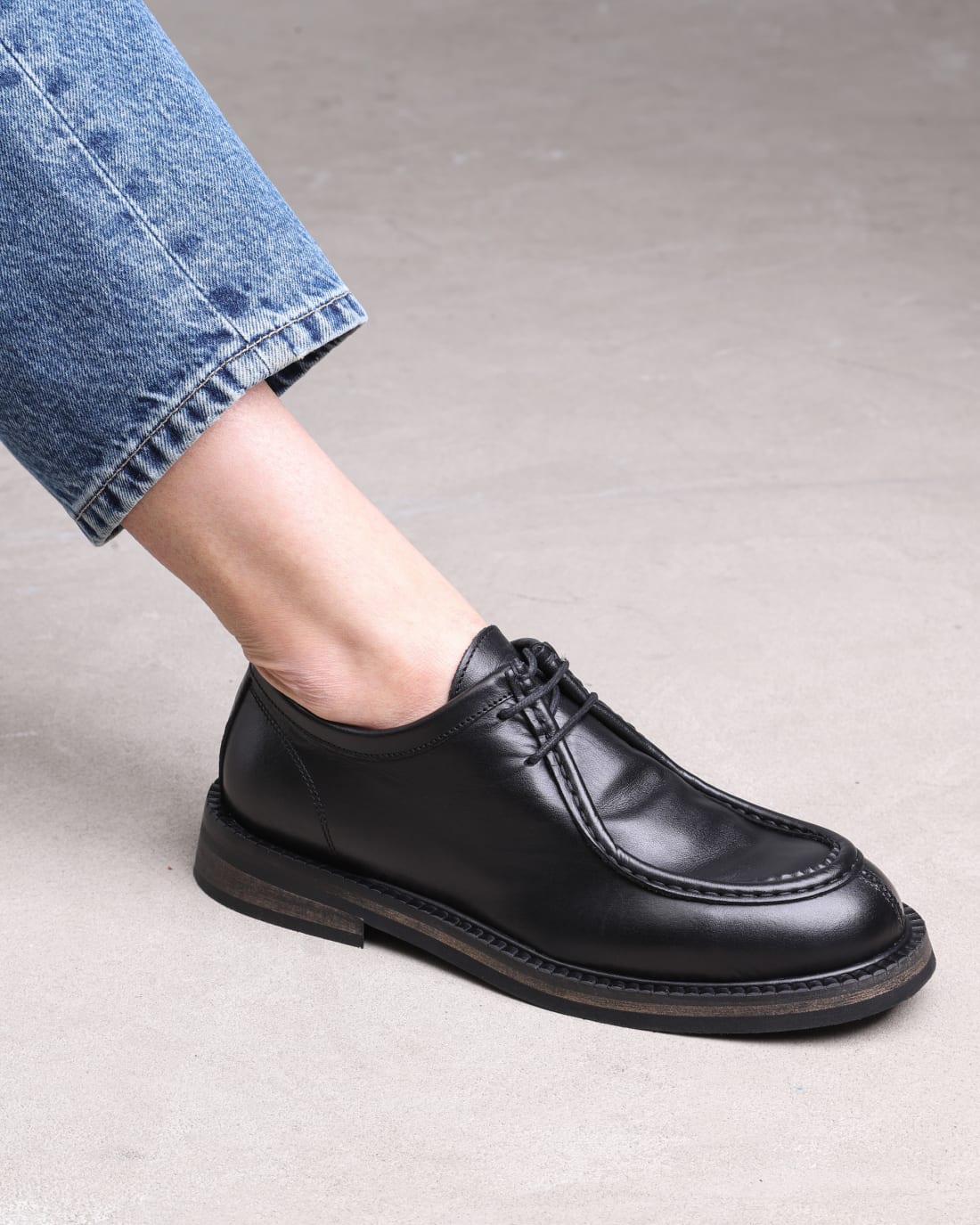 Черные кожаные полуботинки