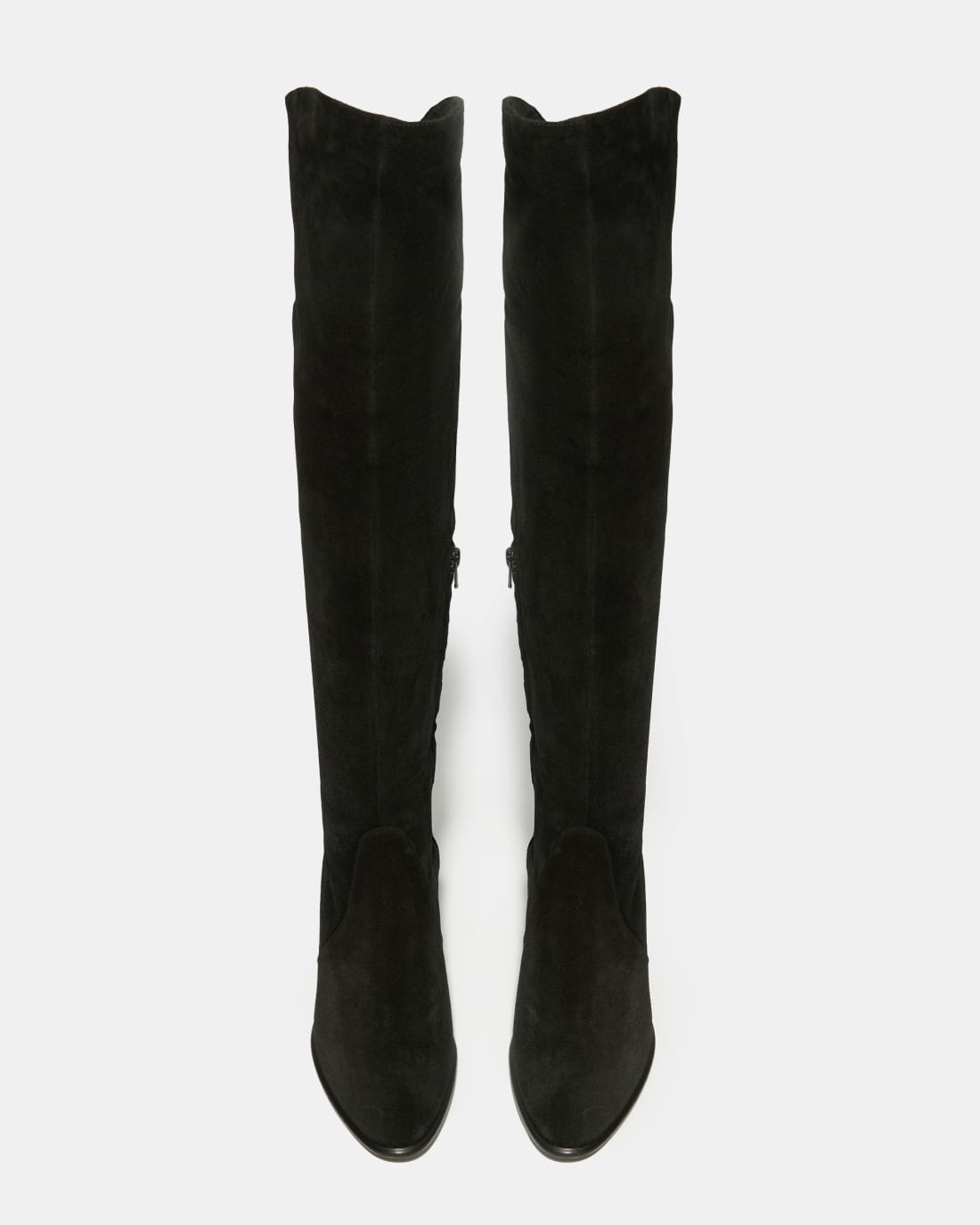 Черные замшевые сапоги