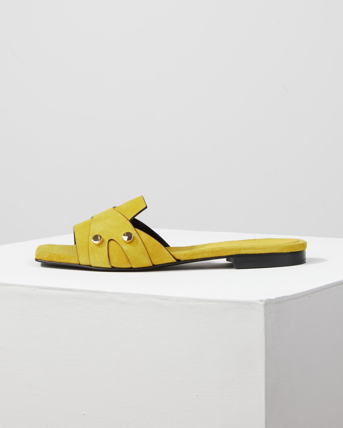 Желтые замшевые пантолеты - Image 1 of 7