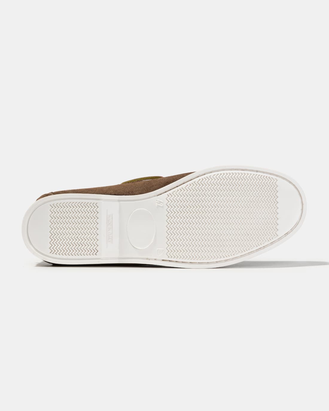 Коричневые замшевые мокасины со шнурками