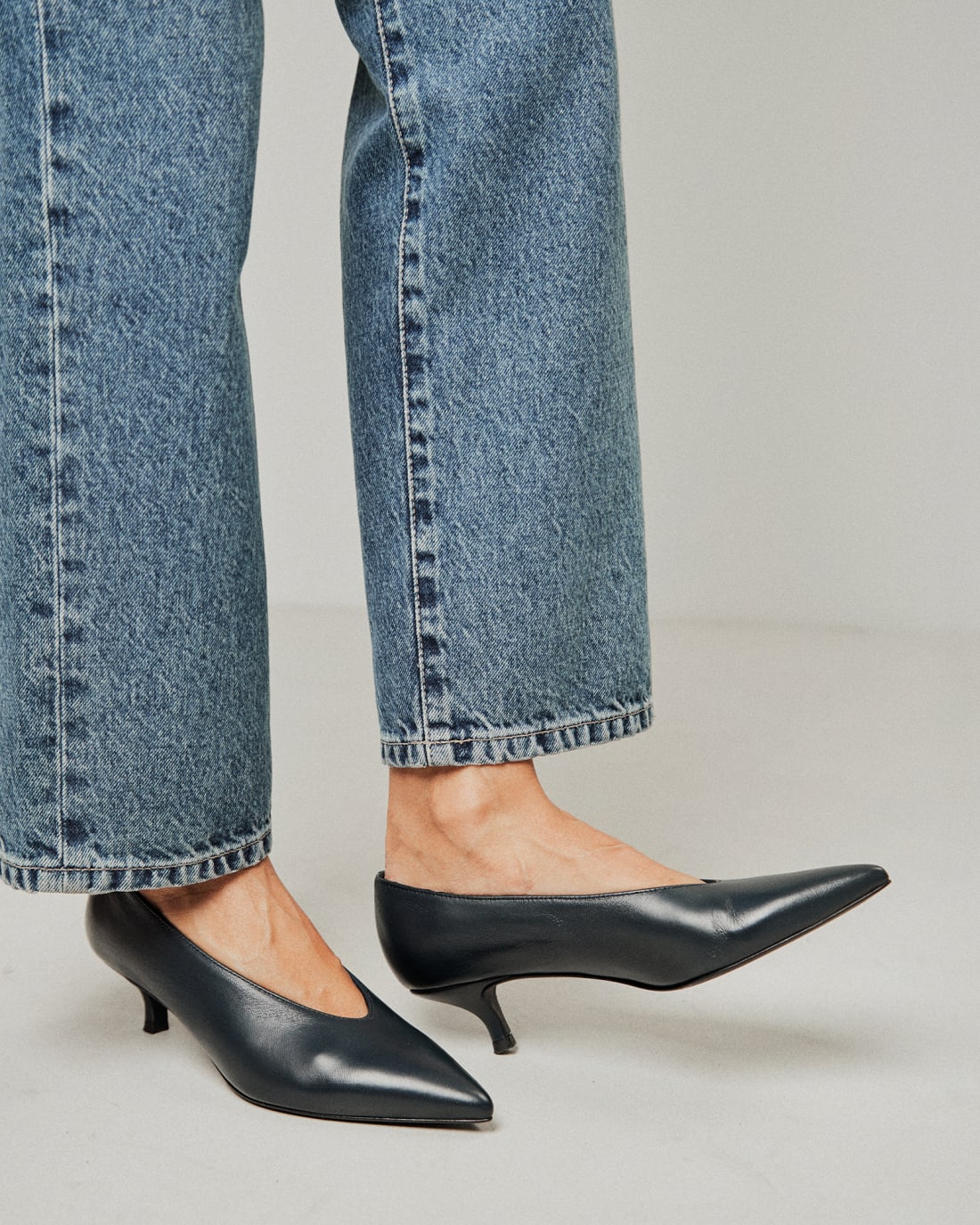 Темно-синие кожаные туфли на каблуке - Image 5 of 5