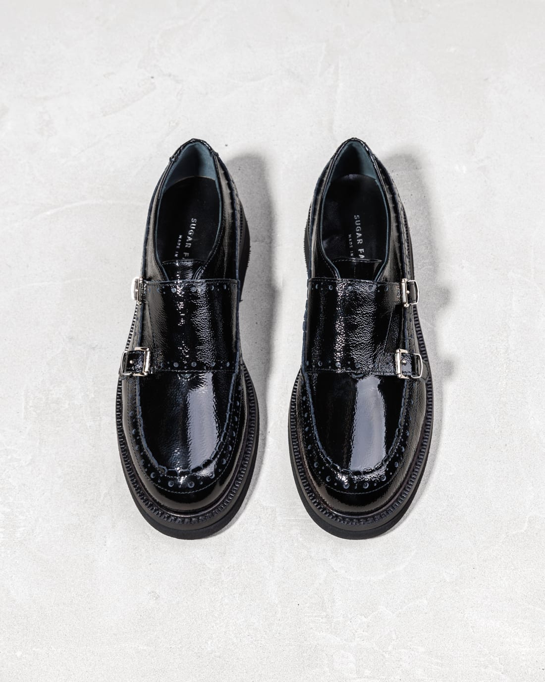 Черные лакированные кожаные туфли-монки