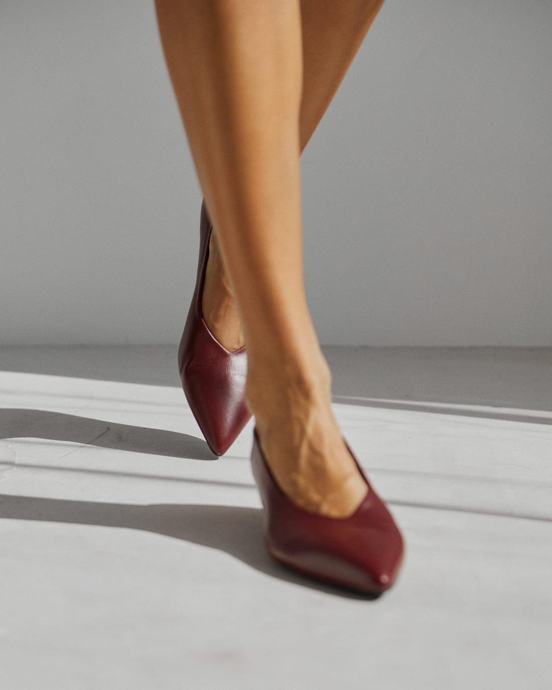 Туфли винного цвета из натуральной кожи