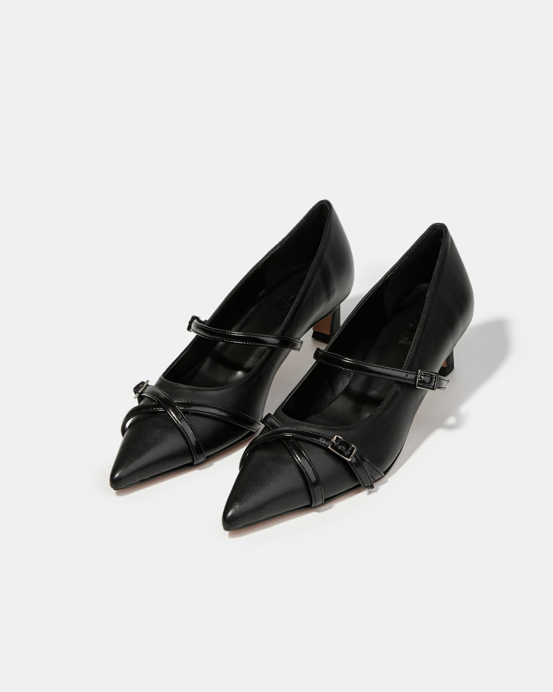 Черные кожаные туфли