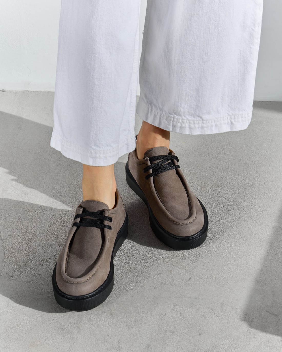 Тёмно-серые кожаные полуботинки