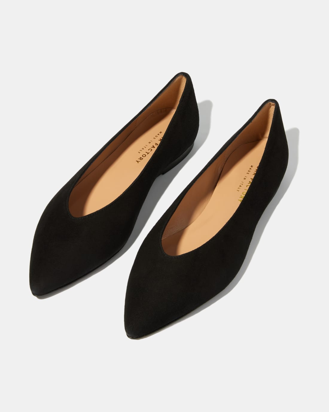 Черные замшевые туфли