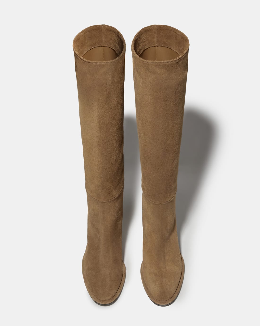 Коричневые сапоги из натуральной замши