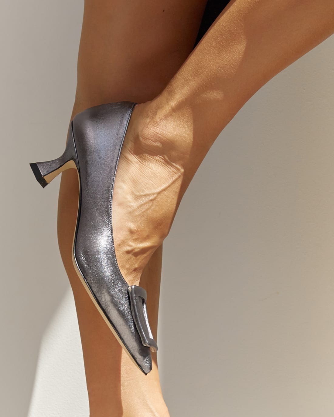 Серые блестящие туфли - Image 5 of 7