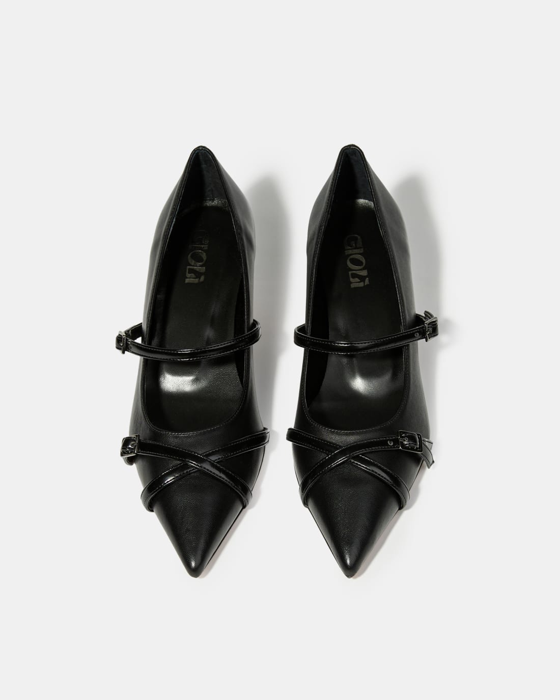 Черные кожаные туфли