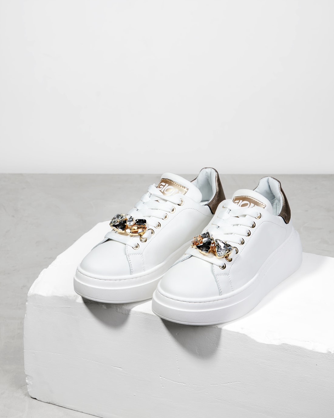 Белые кожаные кеды с украшениями - Image 2 of 4