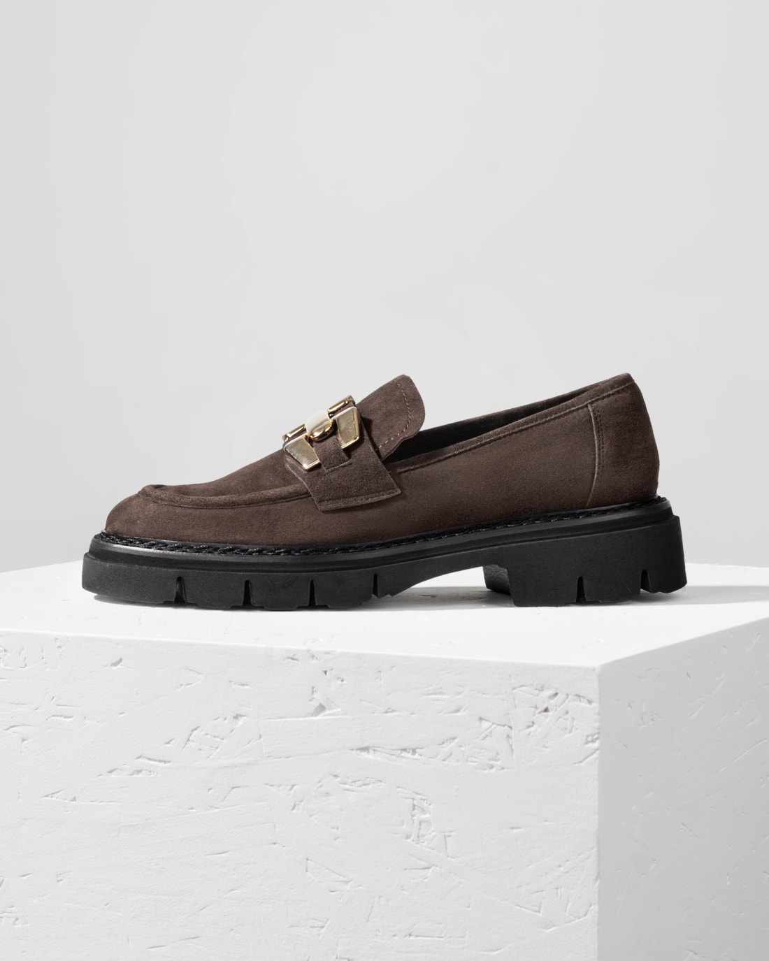 Темно-коричневые замшевые лоферы - Image 1 of 6