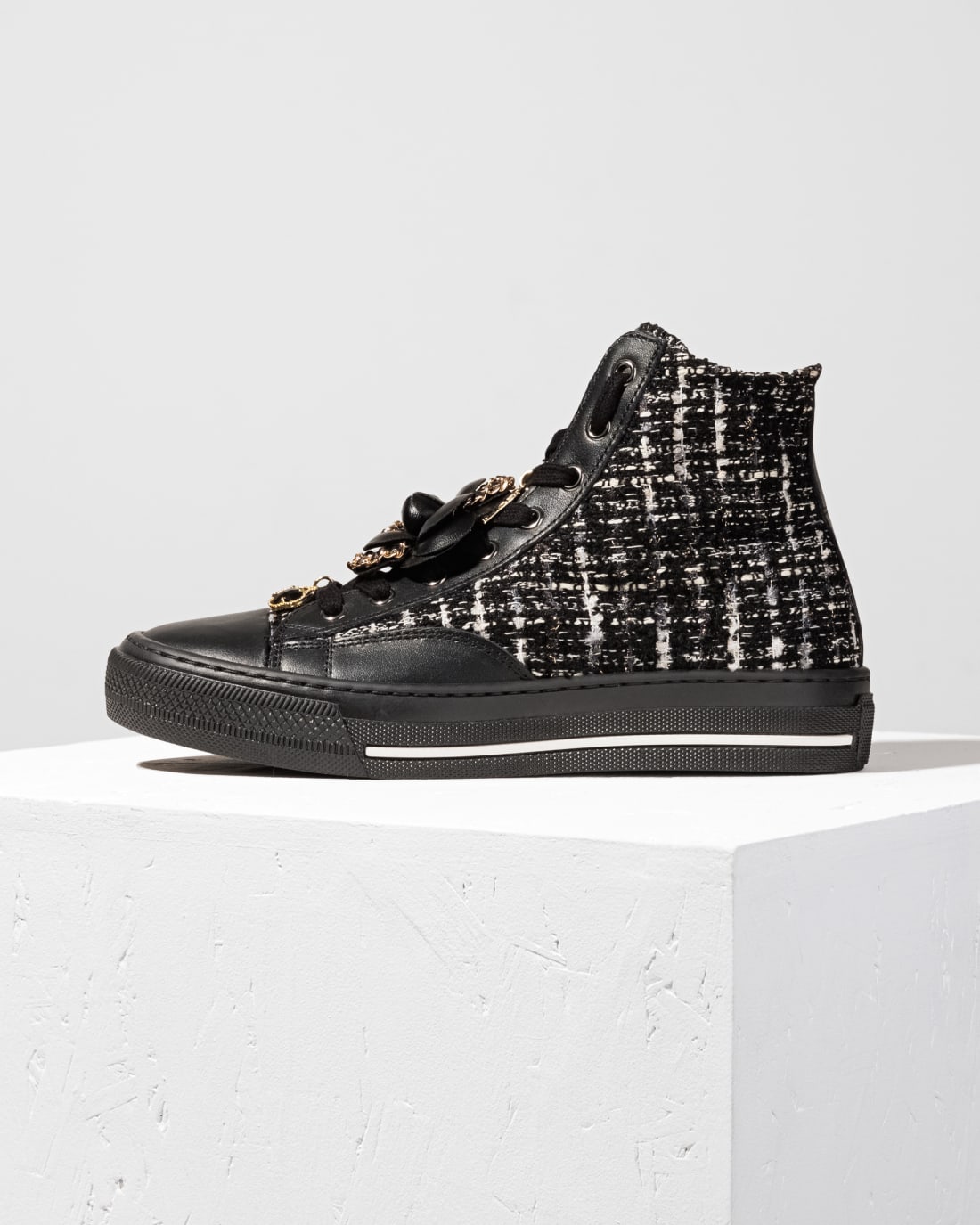 Черные кеды из букле - Image 1 of 6