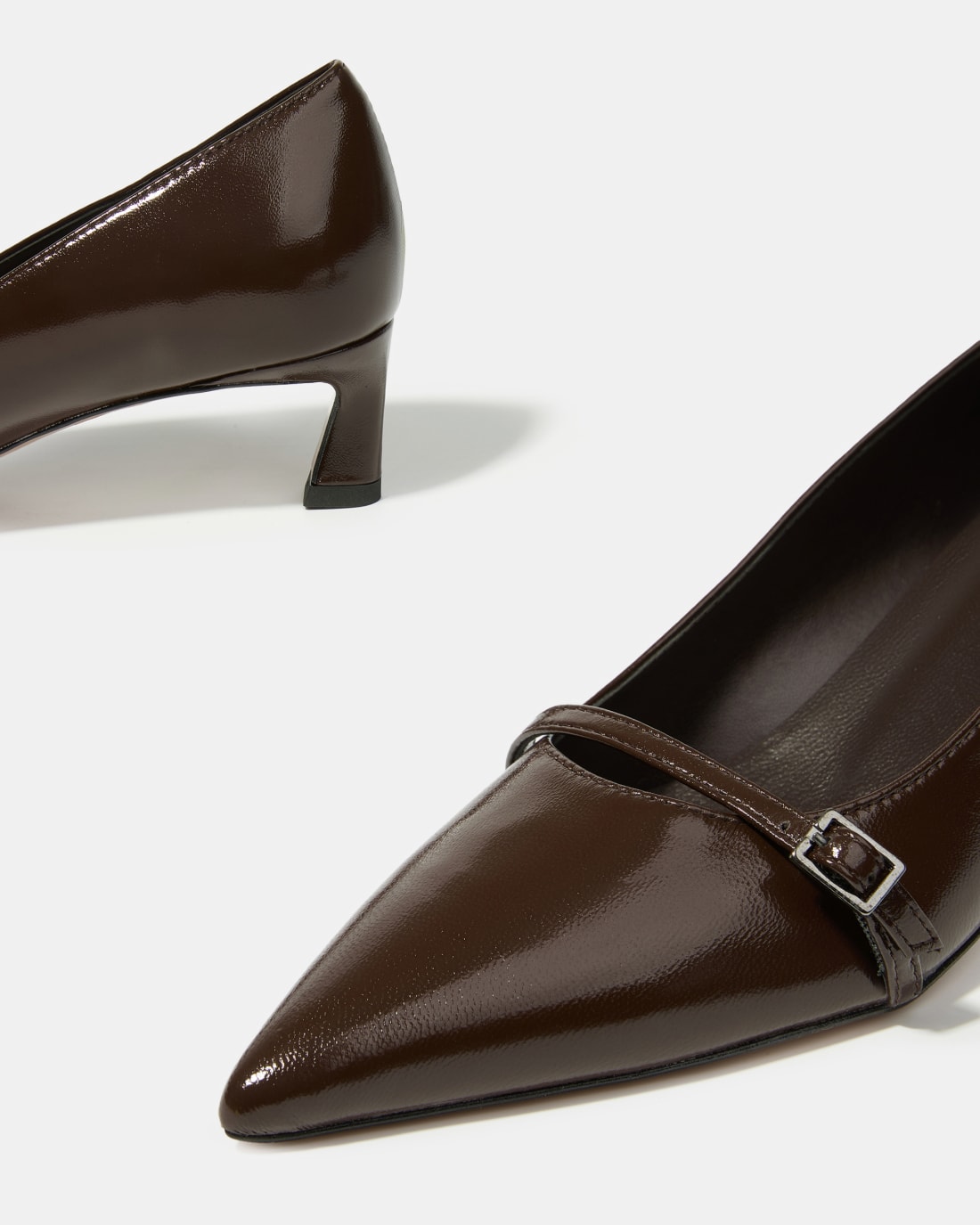 Туфли из натуральной кожи темно-коричневого цвета