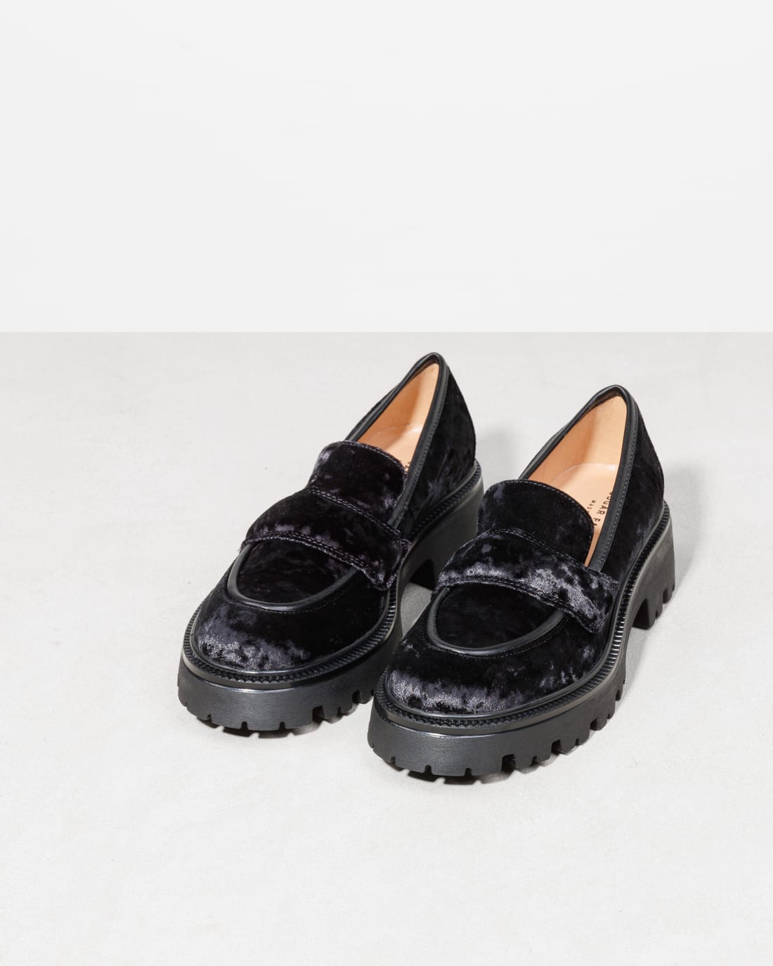 Черные лоферы из велюра - Image 2 of 7