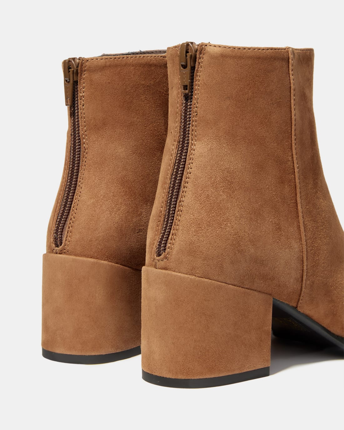 Коричневые замшевые ботильоны на каблуке - Image 4 of 4