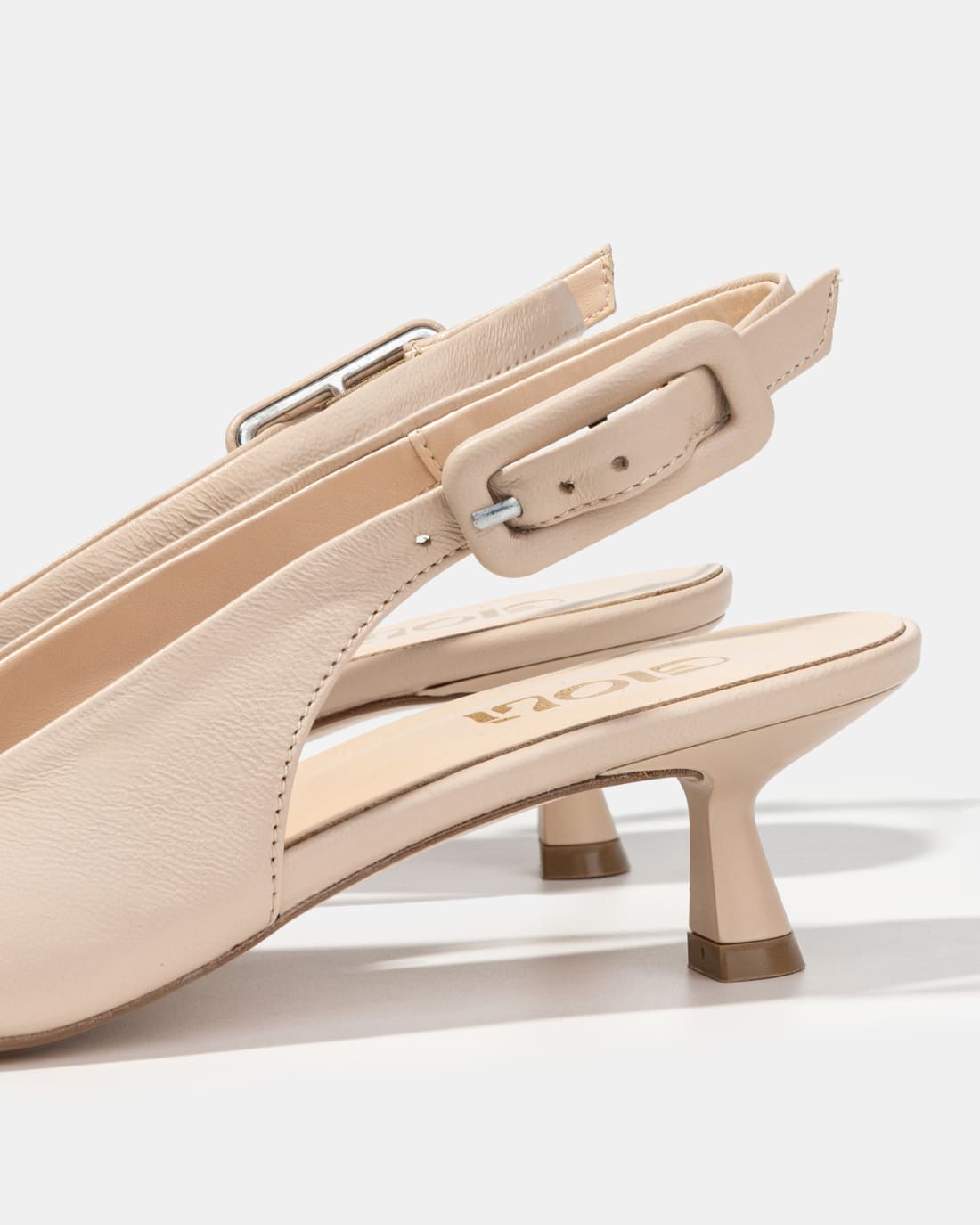 Бежевые туфли на каблуке - Image 4 of 5