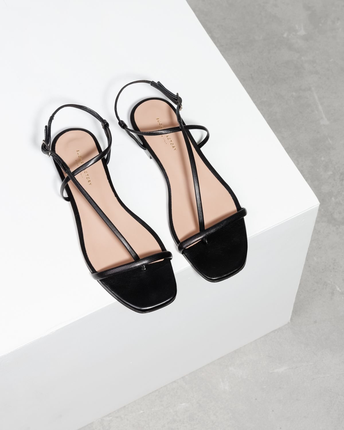 Черные кожаные босоножки - Image 2 of 6