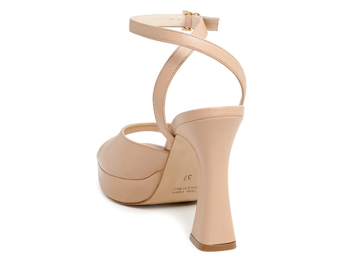 Бежевые кожаные босоножки - Image 3 of 5