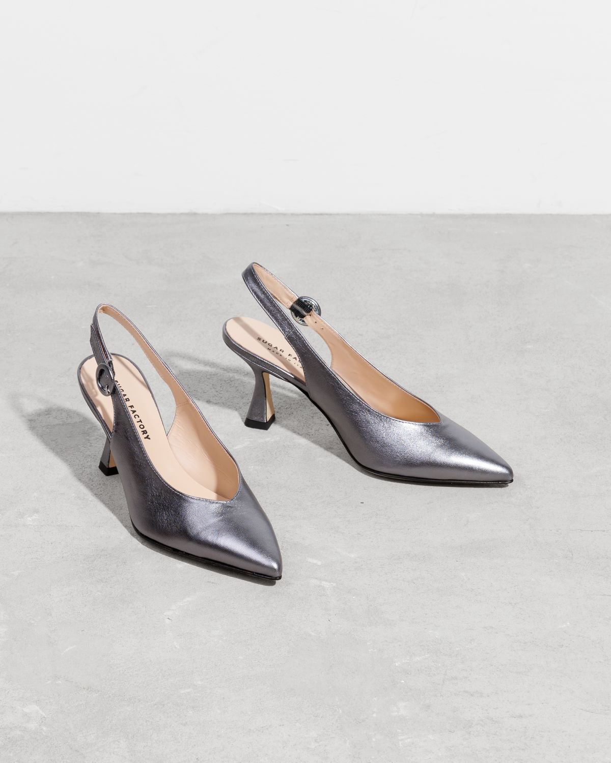 Серые блестящие туфли - Image 3 of 6