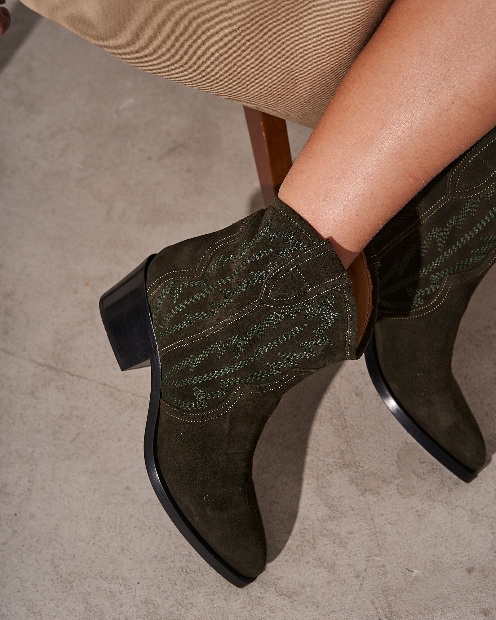 Зеленые замшевые казаки - Image 2 of 5