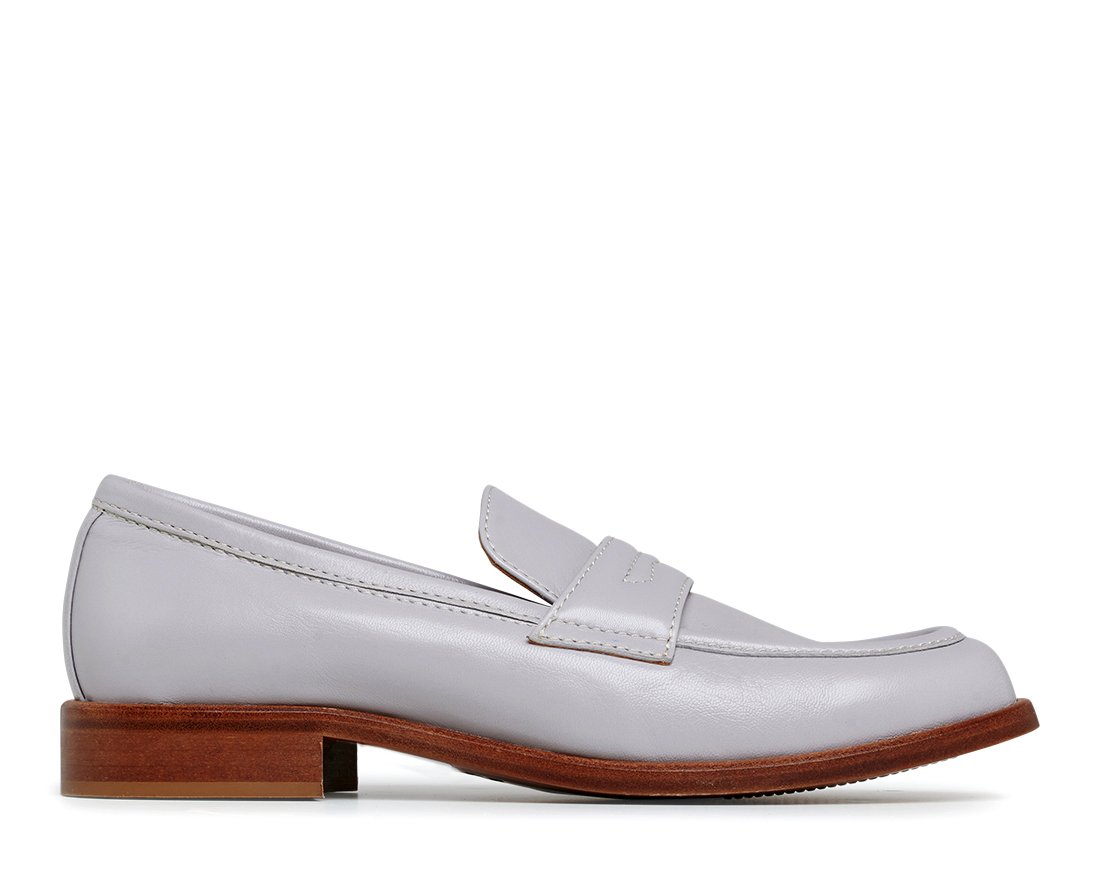 Светло-сиреневые кожаные лоферы - Main image