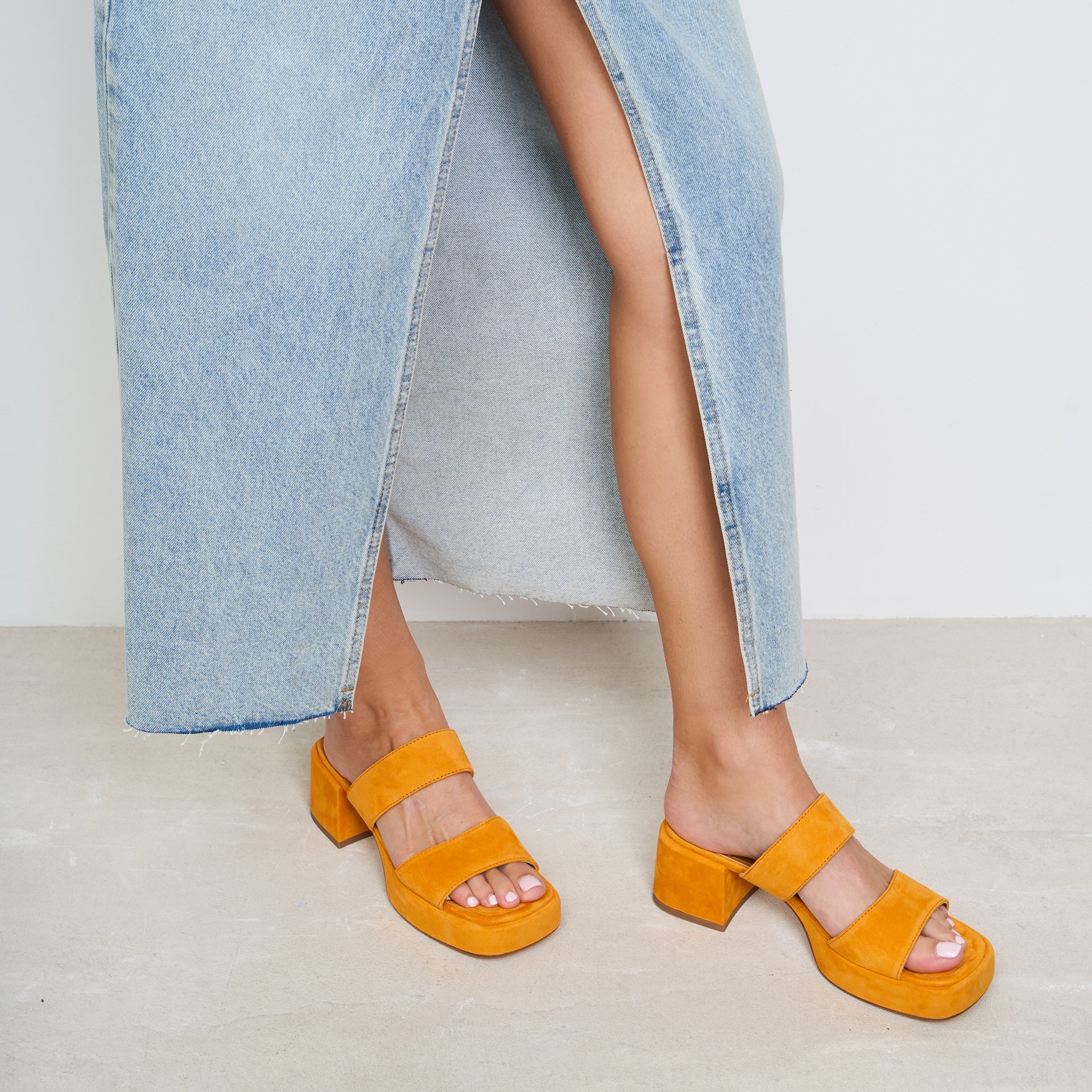 Оранжевые замшевые мюли - Image 5 of 6