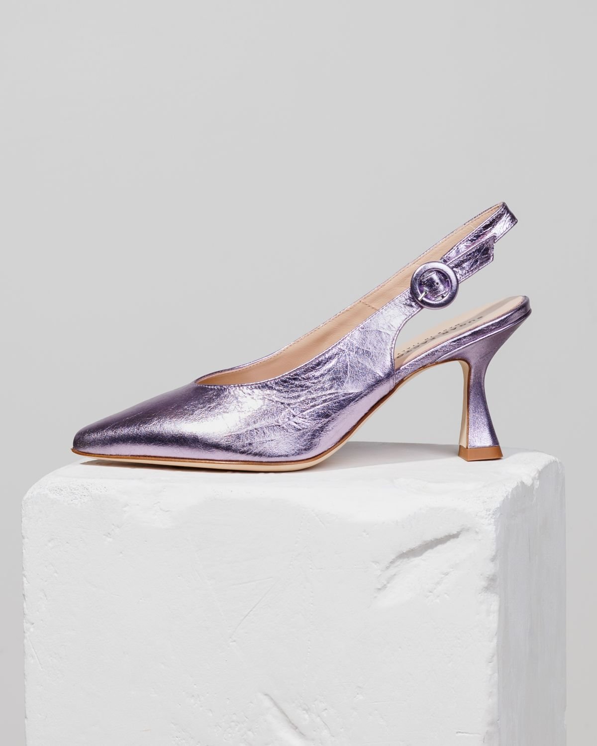Сиреневые блестящие туфли - Main image
