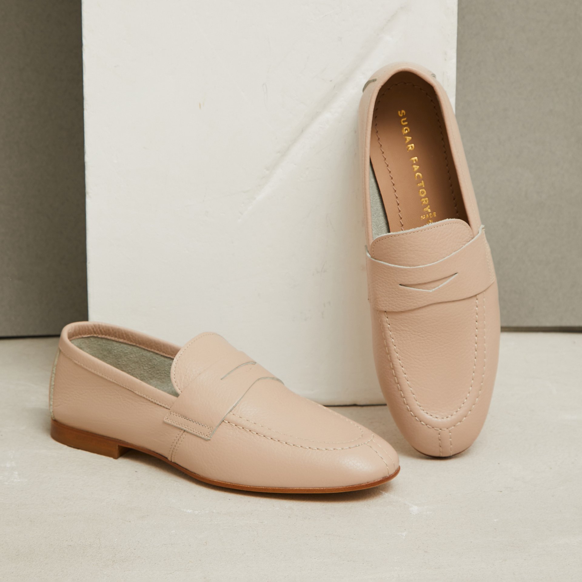 Бежевые кожаные лоферы - Main image