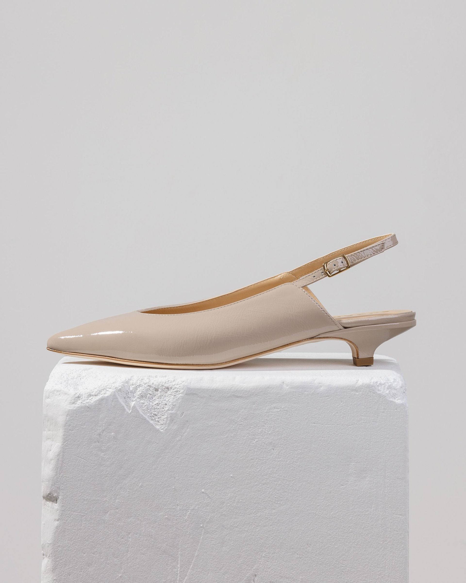 Серо-бежевые кожаные туфли - Main image