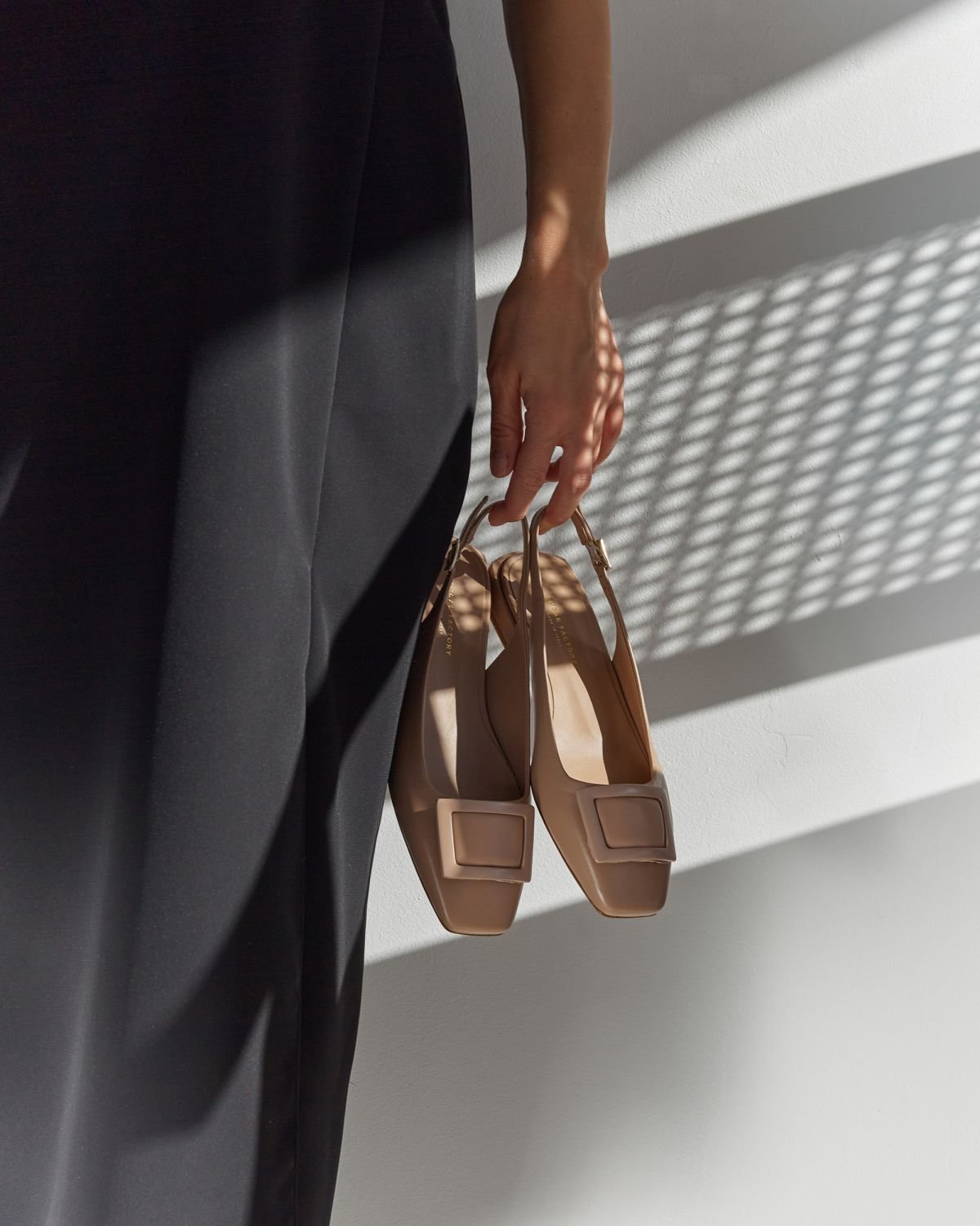 Бежево-розовые кожаные туфли - Image 7 of 7