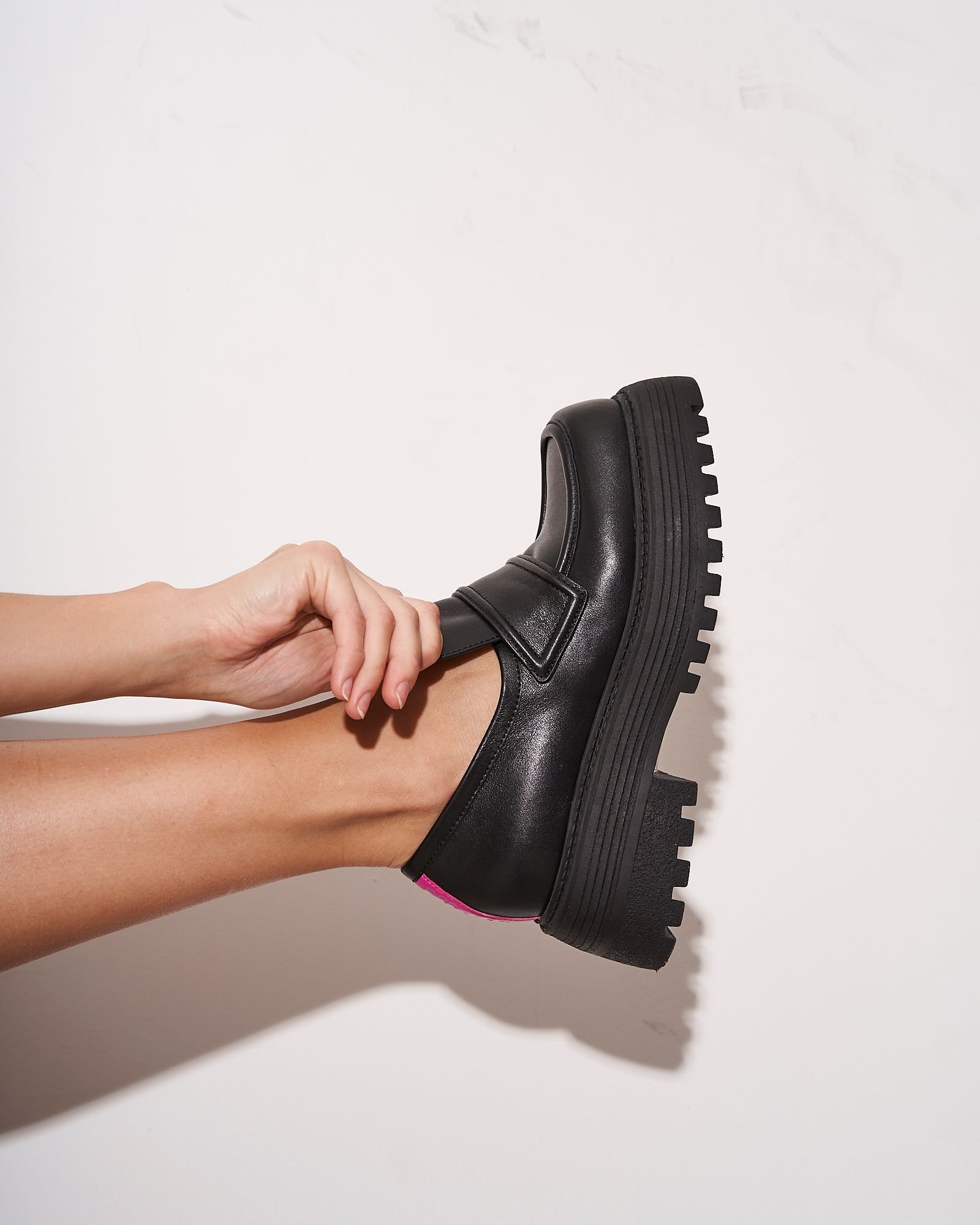 Черные кожаные лоферы - Main image