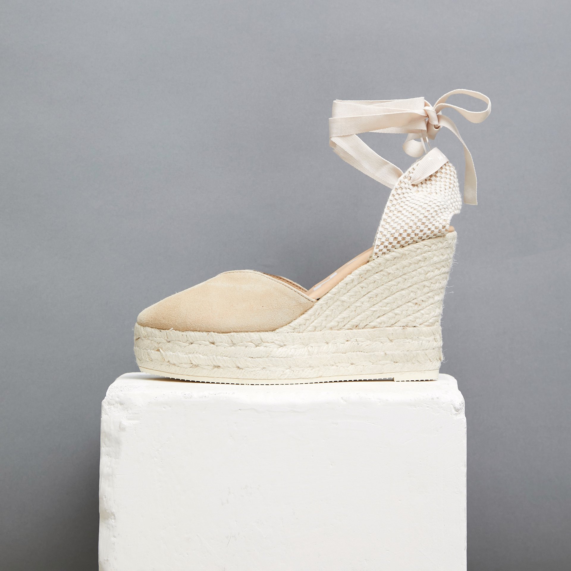 Cеро-бежевые замшевые эспадрильи