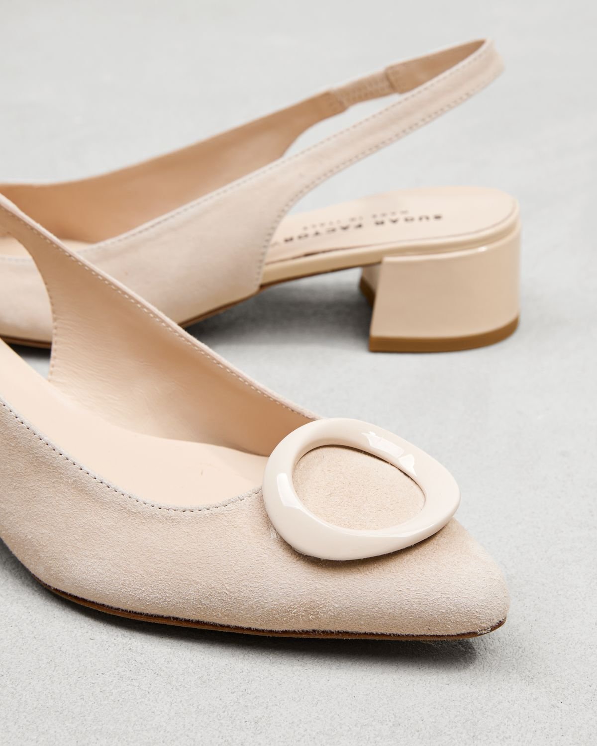 Светло-бежевые замшевые туфли - Image 4 of 7